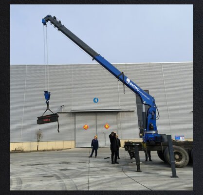 BAOWO SQS250G-5 truck mounted crane，10 ton truck crane，hydraulic truck mounted crane，heavy duty mobile crane，18.6m hydraulic outreach crane