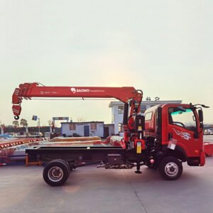 SQS125G-5，12.5TM truck mounted crane，5 ton straight boom crane，15.5m outreach crane，long reach straight boom crane，heavy duty truck crane