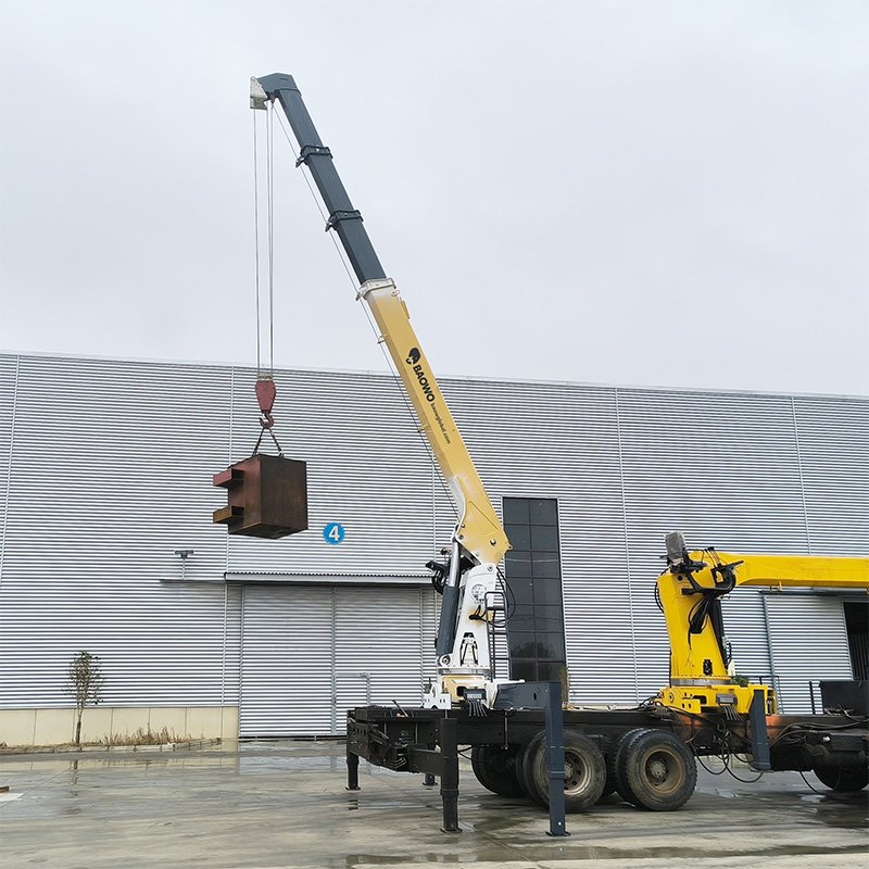 10 Ton Truck-Mounted Crane SQS250A-4 | Heavy-Duty Hydraulic Loader Crane for Construction, Logistics & Utility Projects - Image 4