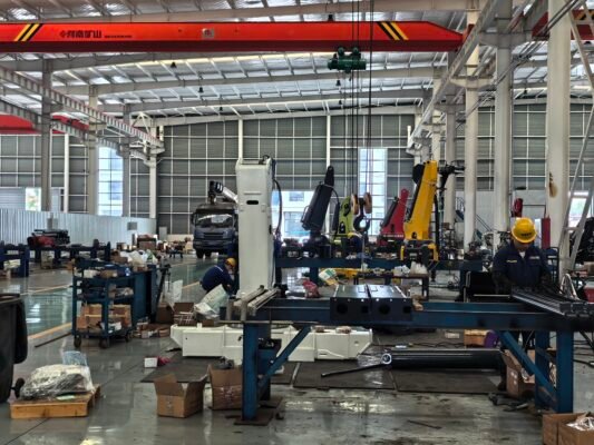 BAOWO SQS400G-4 truck mounted crane,16 ton truck crane,420 kN·m lifting moment crane,19.3 m hydraulic outreach crane,Heavy duty mobile crane,360 degree slewing truck crane,Industrial heavy lifting equipment,High stability truck mounted crane,SQS400G-4 crane specifications,Large capacity straight boom crane