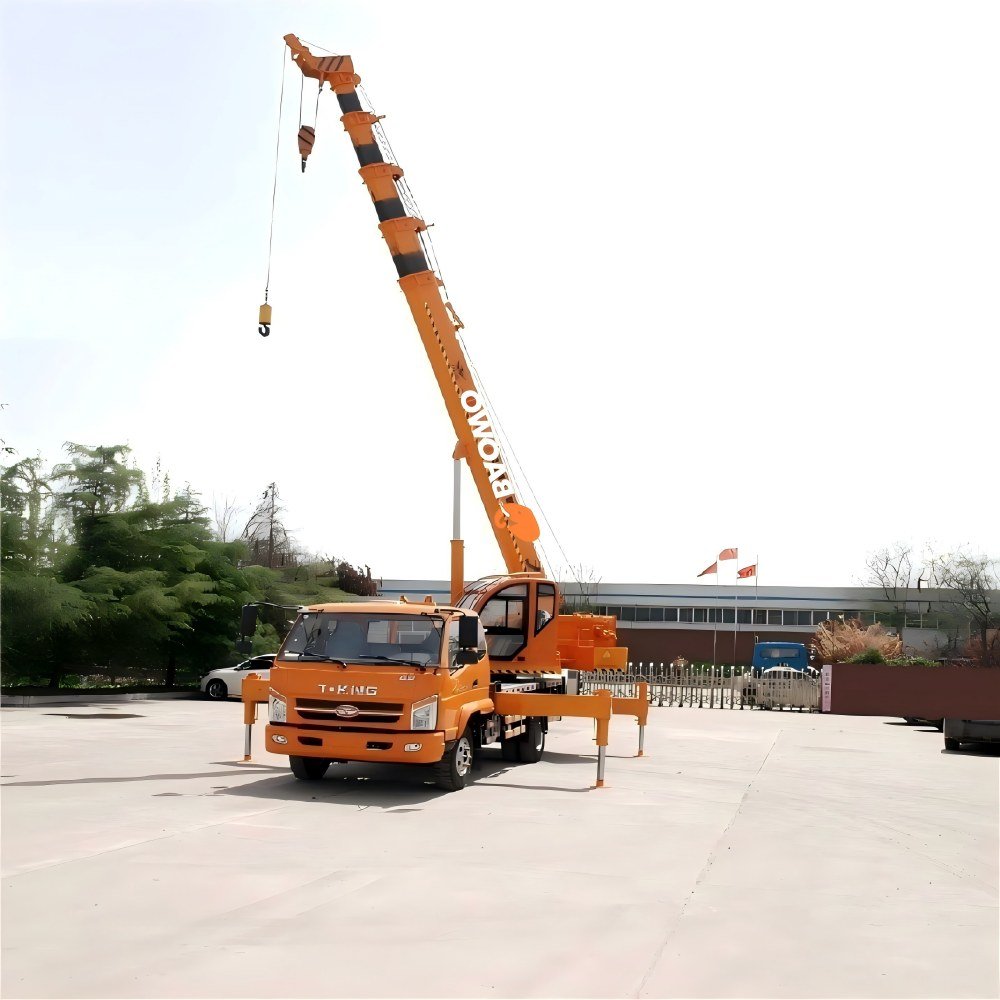 BAOWO BWTC12-L5 12 Ton Truck Mounted Crane | 33m U-Shaped Boom - Image 5