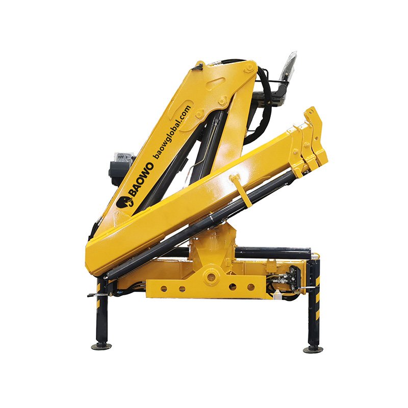 SQZ132B-3 folding boom crane，6.3 ton hydraulic truck crane，12.6 t·m lifting moment crane，BaoWo folding crane