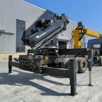 SQZ300A-3 Folding Boom Crane，14 Ton Hydraulic Crane，30 t·m Truck Mounted Crane，Heavy-Duty Folding Crane，High-Flow Hydraulic Crane 60 L/min，BaoWo Truck Mounted Crane，Industrial Folding Boom Crane，28 MPa Heavy Lifting Crane