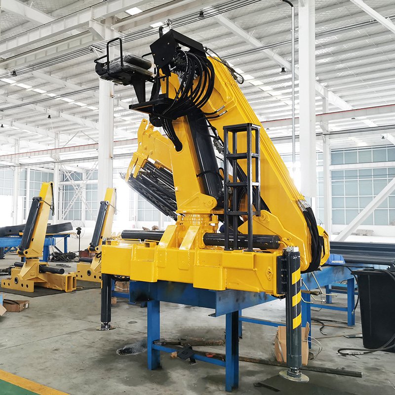 SQZ300A-3 Folding Boom Crane，14 Ton Hydraulic Crane，30 t·m Truck Mounted Crane，Heavy-Duty Folding Crane，High-Flow Hydraulic Crane 60 L/min，BaoWo Truck Mounted Crane，Industrial Folding Boom Crane，28 MPa Heavy Lifting Crane