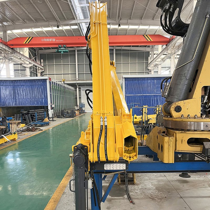 BaoWo SQZ40A-1 Knuckle Boom Crane | 2 Ton Capacity | 4 t·m Lifting Moment | 22MPa Hydraulic System - Image 5
