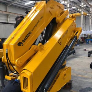 SQZ600A-6 folding boom crane，30 ton knuckle boom crane，60 t·m hydraulic crane，heavy-duty truck mounted crane，32MPa high-pressure crane，BaoWo SQZ600A-6，industrial folding boom crane，high-capacity knuckle boom