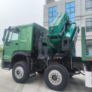 SQZ700A-7 folding boom crane，67.5 t·m hydraulic crane，30 ton truck mounted crane，33 MPa high-pressure crane，Ultra heavy-duty folding crane，BaoWo hydraulic crane，Offshore lifting crane 67.5 t·m，High-flow 90 L/min crane
